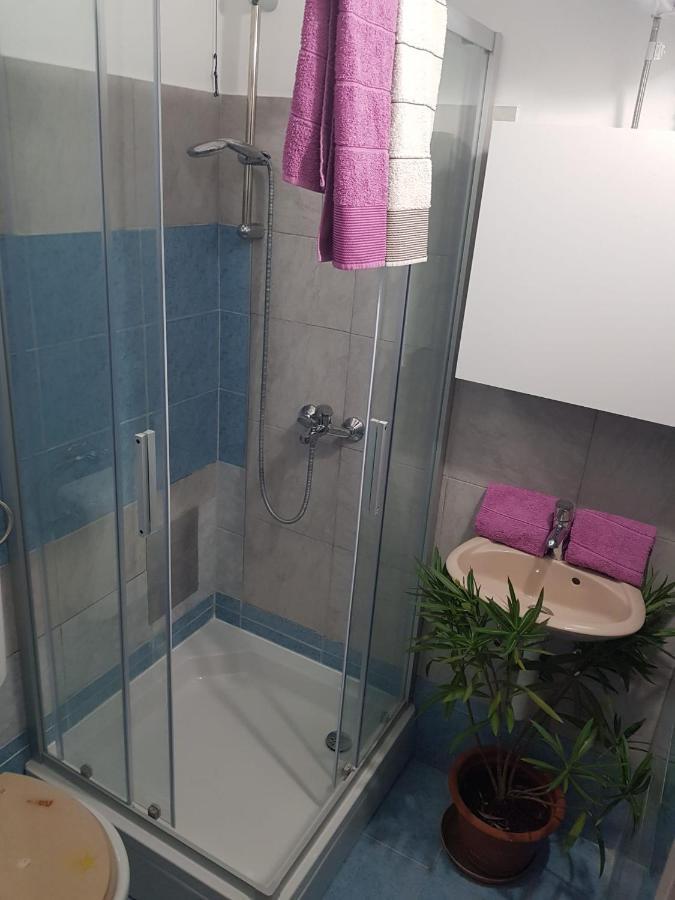 Apartment D Free Parking & Wifi, Walking Distance To Centrum Zadar Exteriör bild