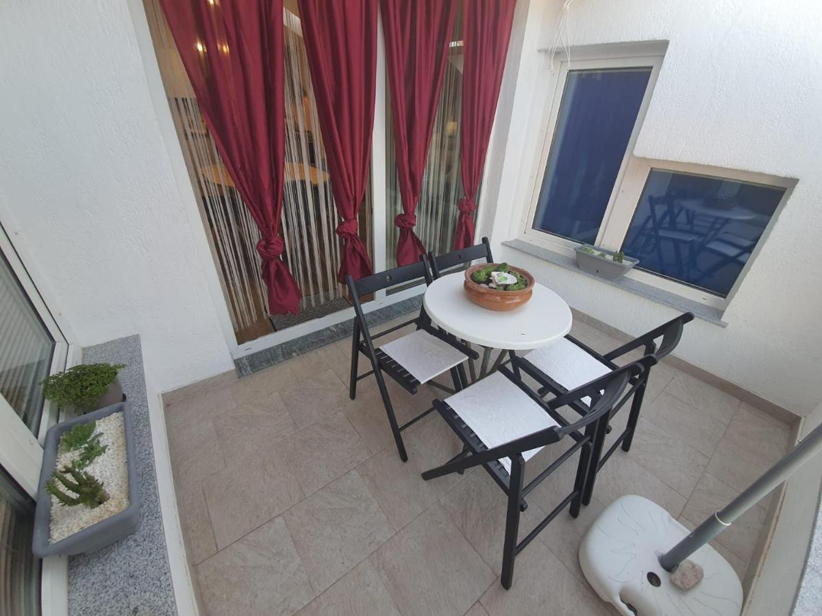 Apartment D Free Parking & Wifi, Walking Distance To Centrum Zadar Exteriör bild