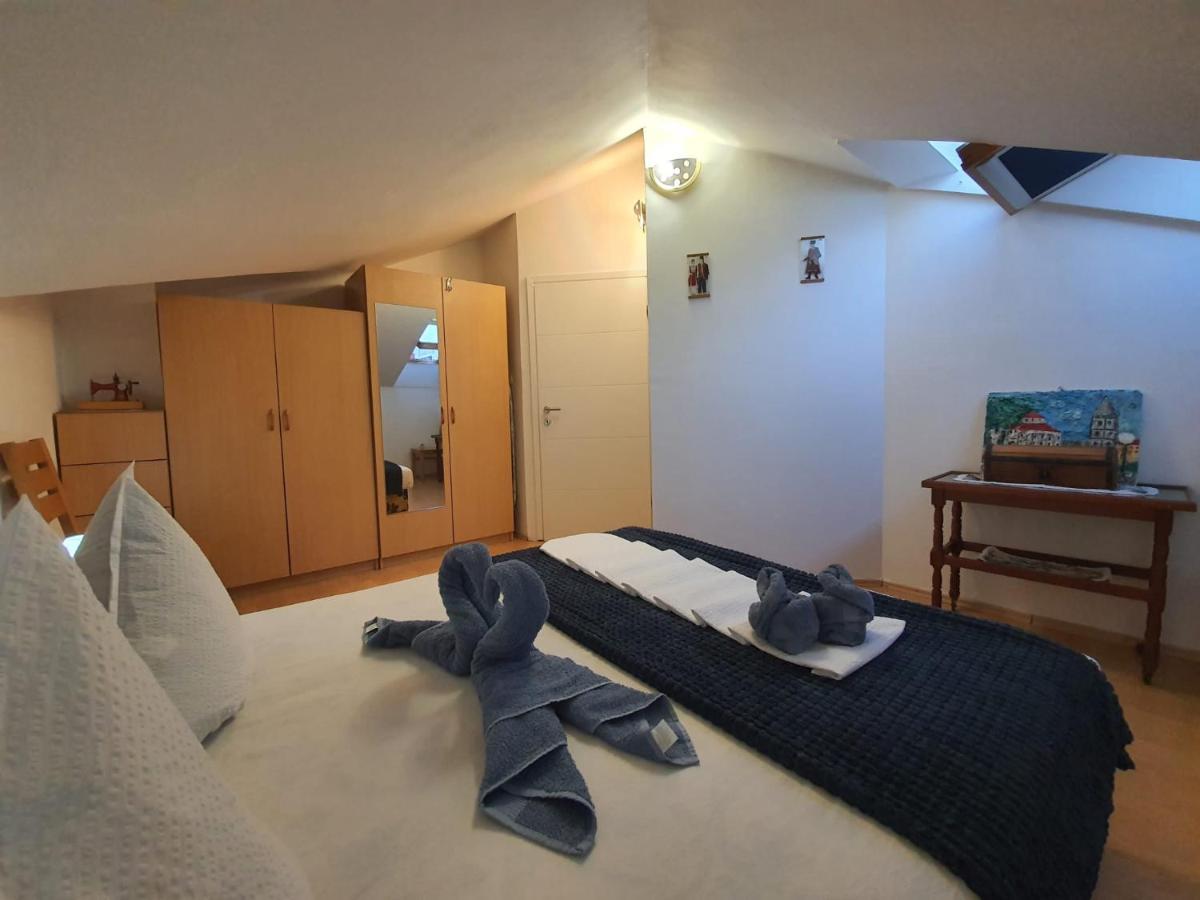 Apartment D Free Parking & Wifi, Walking Distance To Centrum Zadar Exteriör bild