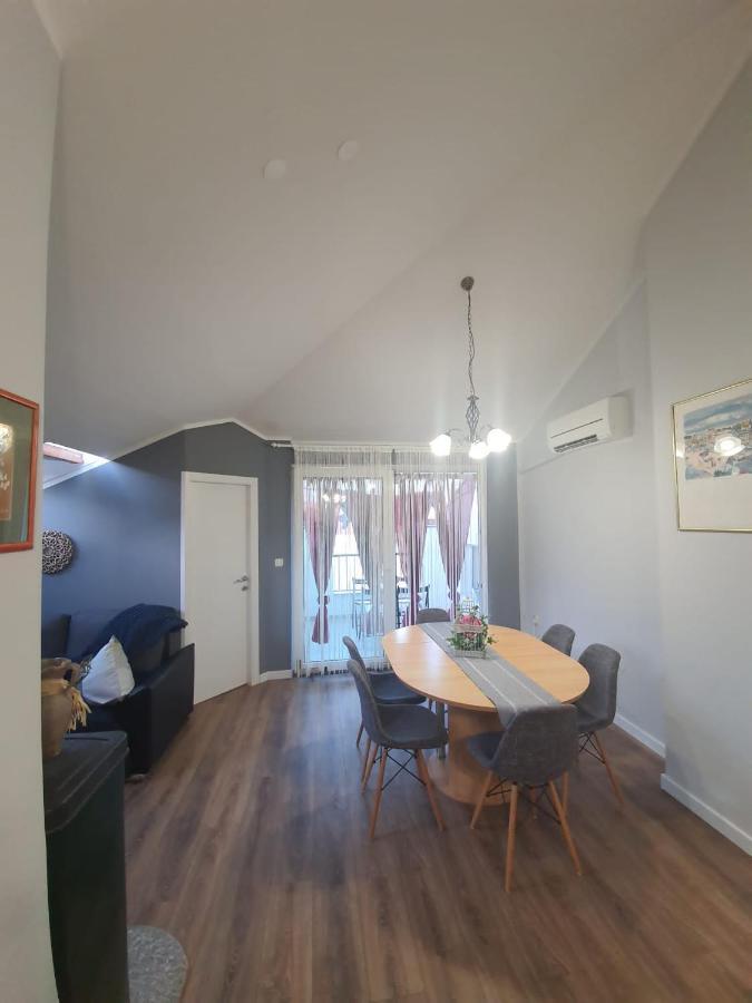 Apartment D Free Parking & Wifi, Walking Distance To Centrum Zadar Exteriör bild