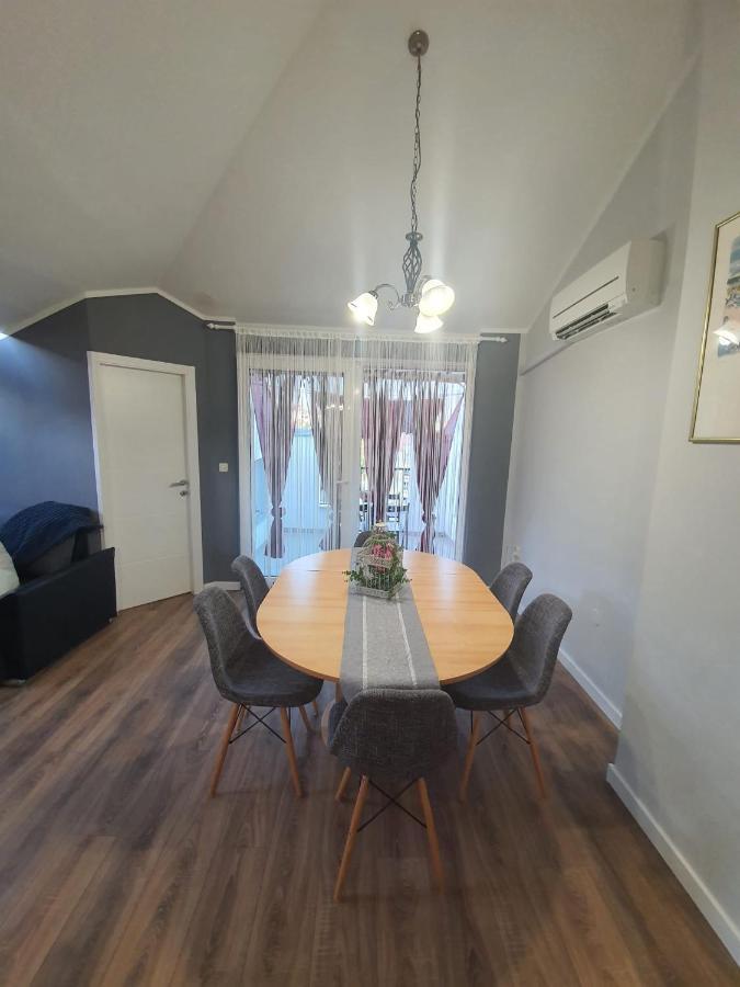 Apartment D Free Parking & Wifi, Walking Distance To Centrum Zadar Exteriör bild