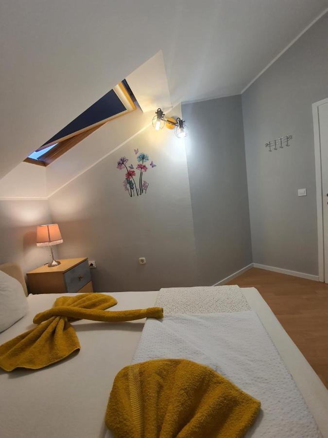 Apartment D Free Parking & Wifi, Walking Distance To Centrum Zadar Exteriör bild